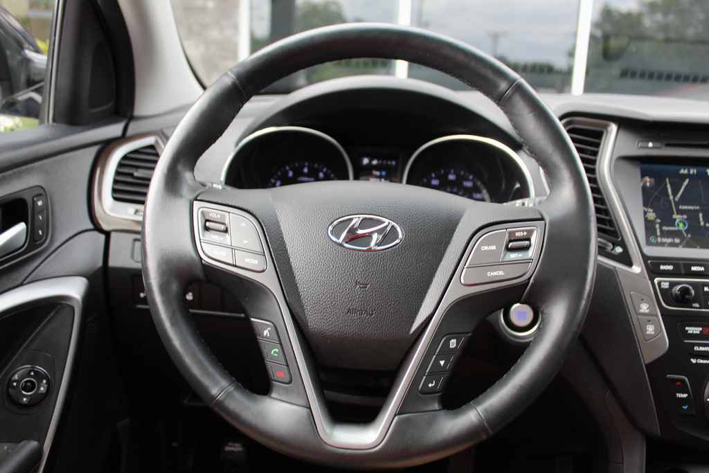 Used 2017 Hyundai Santa Fe Sport FWD image 16