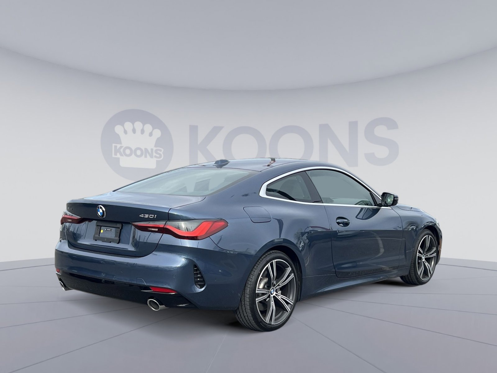 Used 2024 BMW 430i xDrive Coupe w/ Premium Package image 7