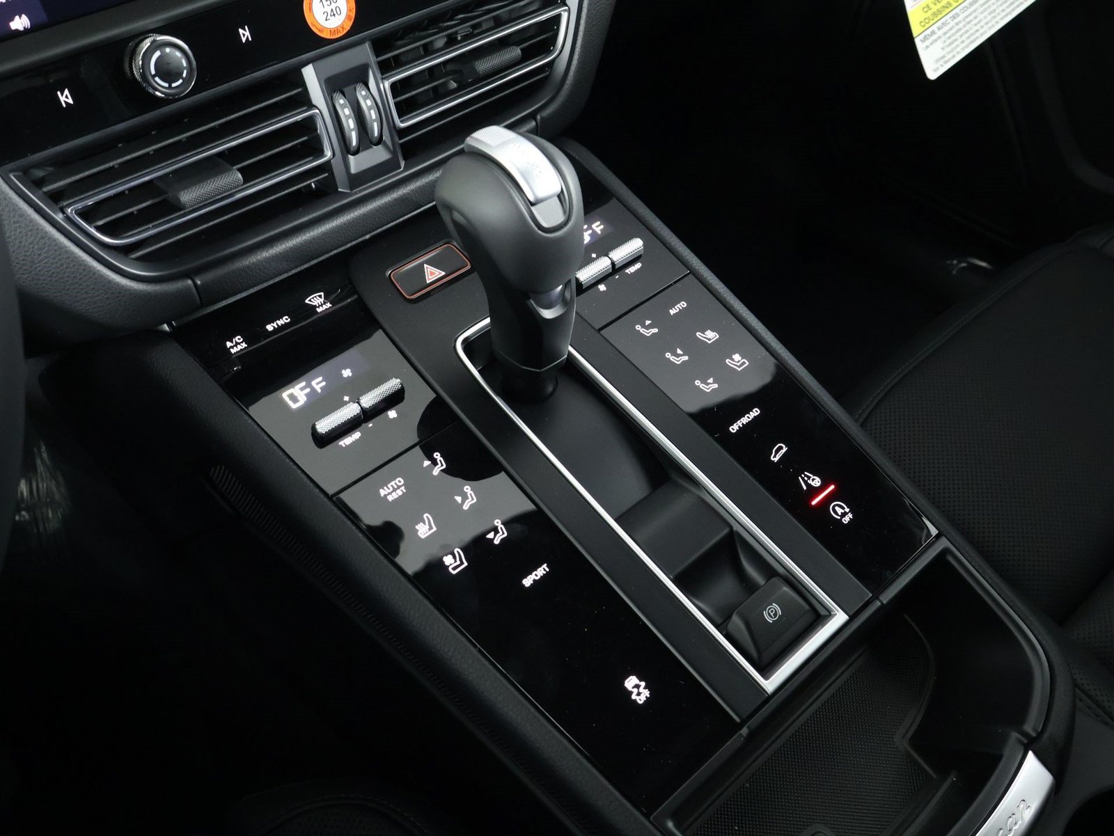 New 2026 Porsche Macan AWD/4WD image 14