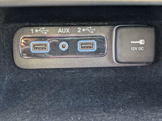 Used 2018 Jeep Grand Cherokee Limited image 24