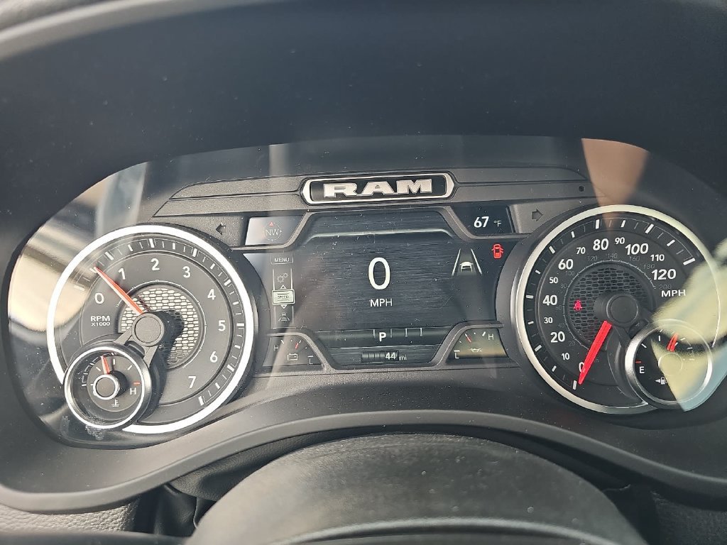 New 2026 RAM 1500 Express AWD/4WD image 18