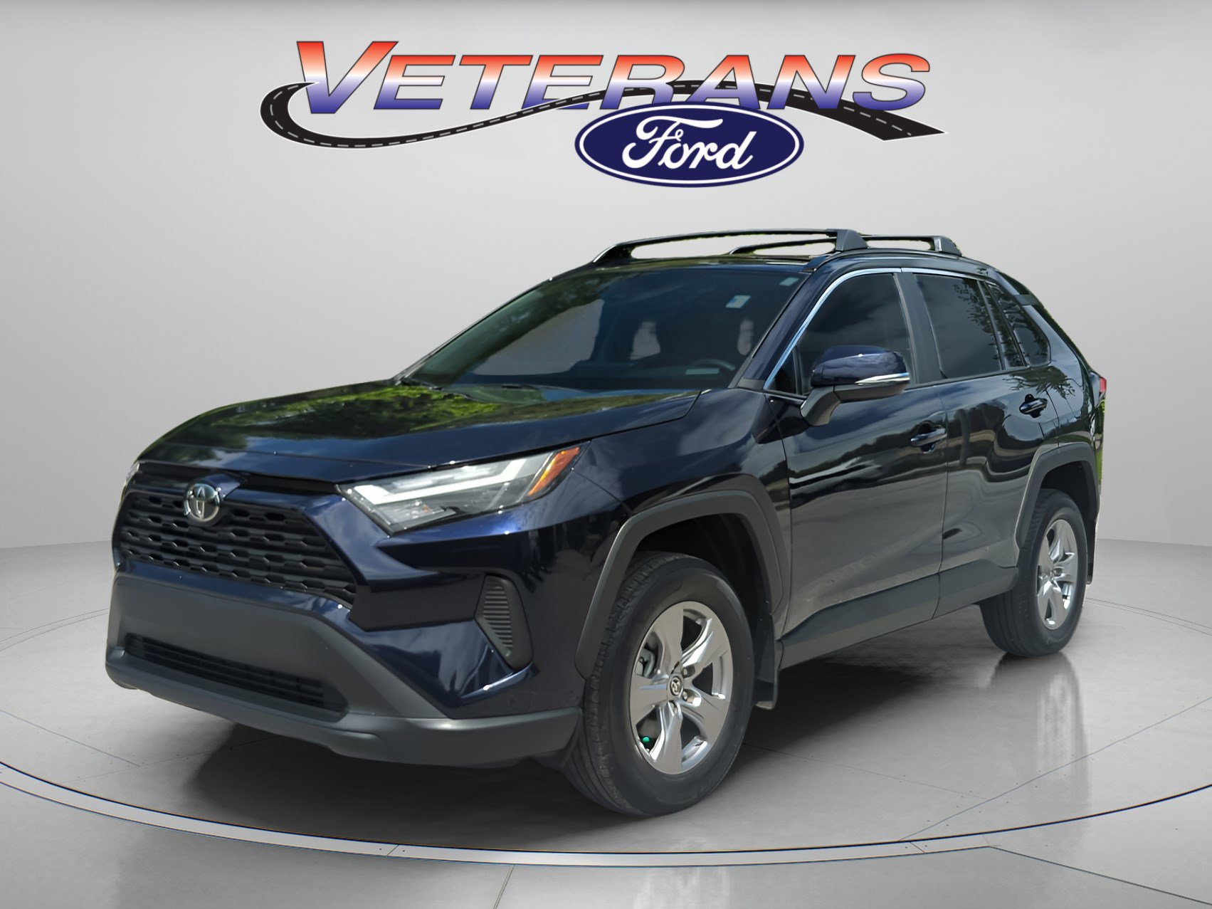 Used 2025 Toyota RAV4 XLE w/ Convenience Package FWD image 1