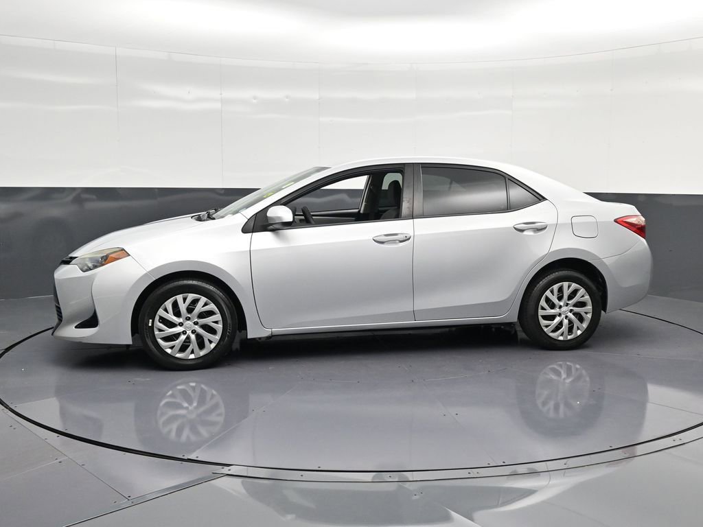Used 2018 Toyota Corolla LE FWD image 7