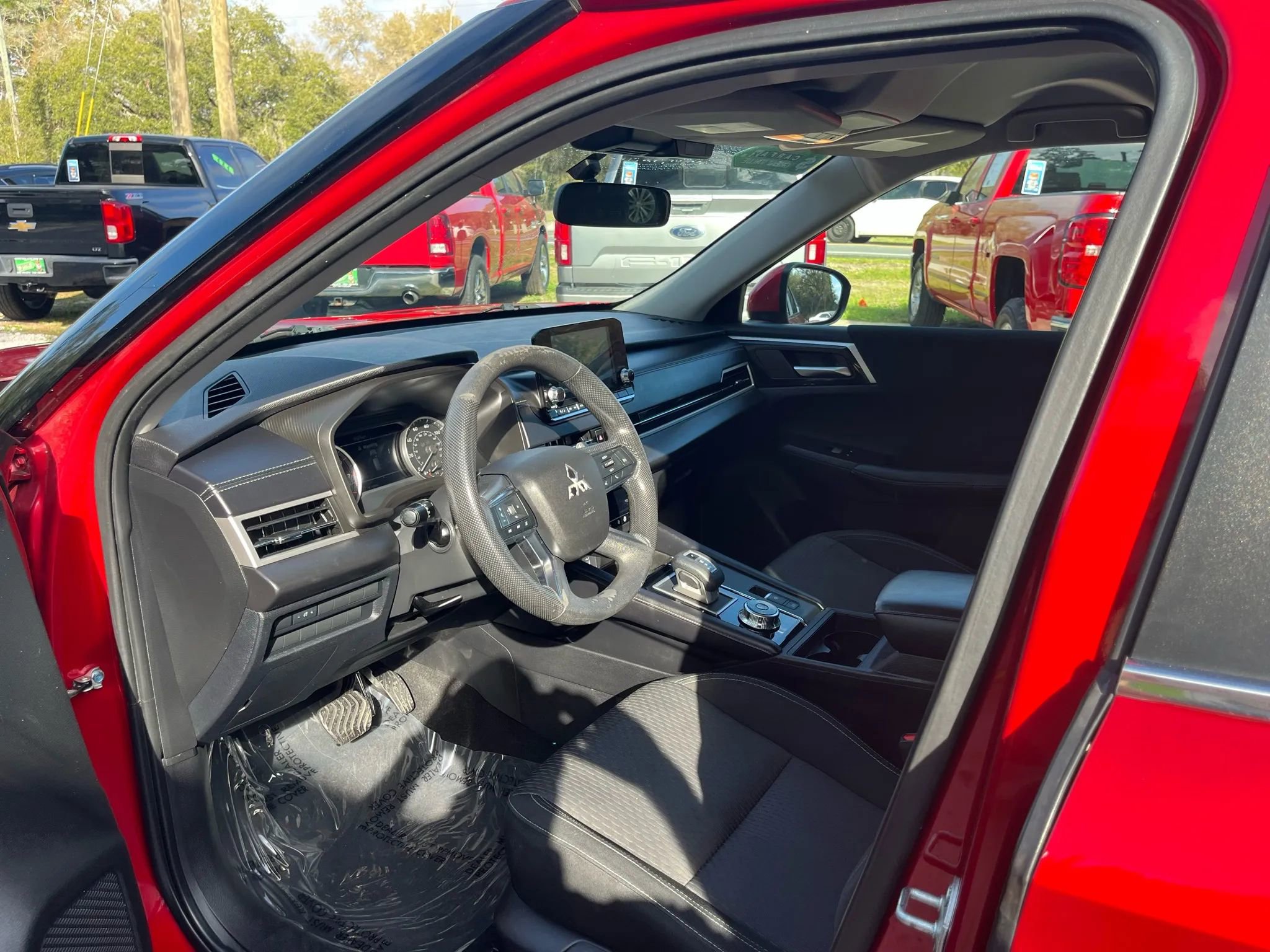 Used 2022 Mitsubishi Outlander ES image 14