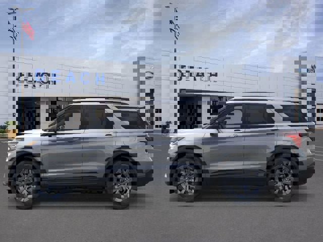 New 2026 Ford Explorer Active w/ Active Comfort Package image 4