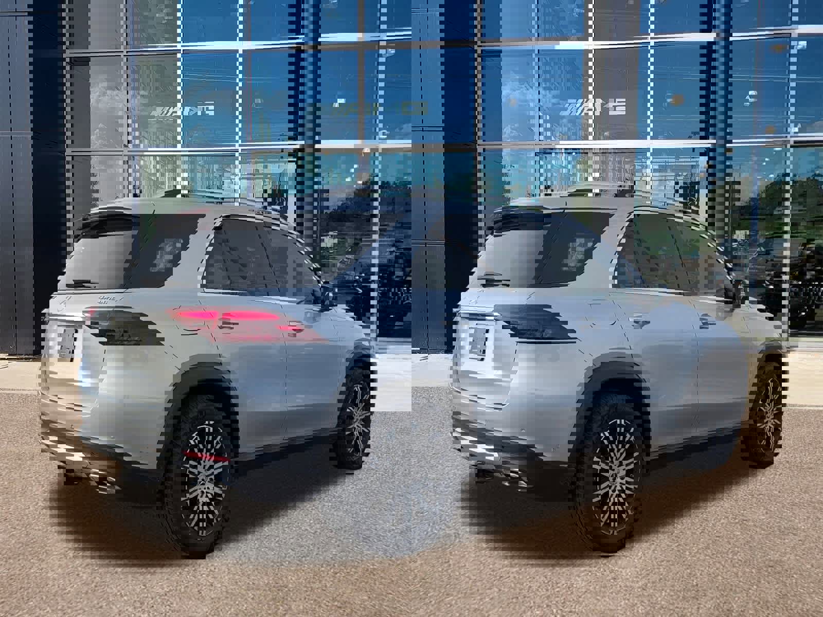 Certified 2025 Mercedes-Benz GLE 450 4MATIC image 5