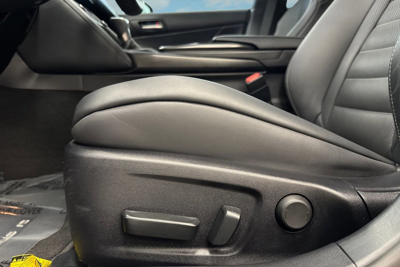 Certified 2025 Lexus IS 350 F Sport w/ Navigation Package image 14