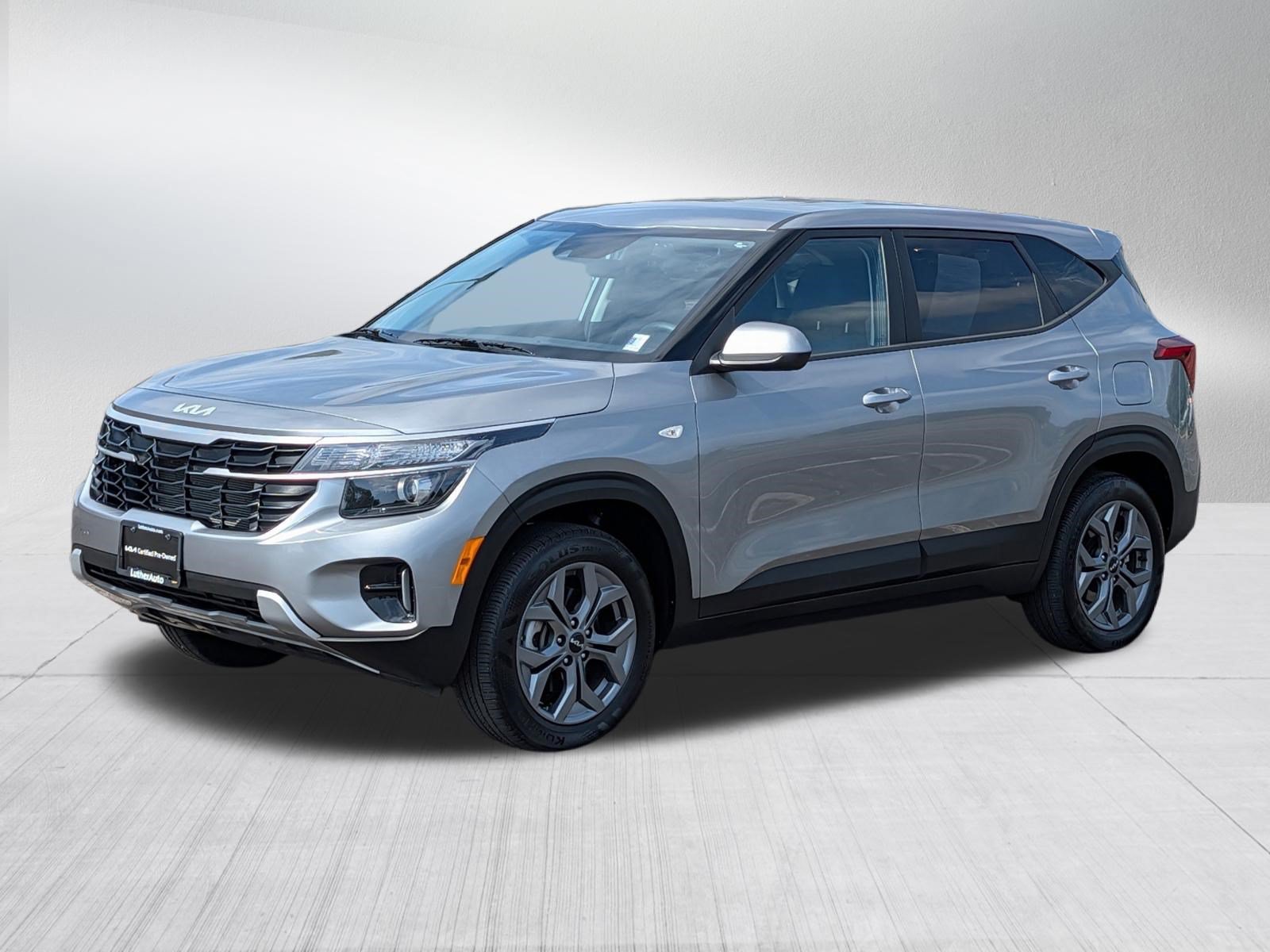 Certified 2025 Kia Seltos LX AWD/4WD image 3