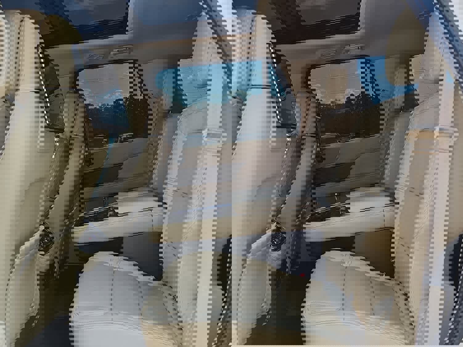 Used 2019 Lincoln Navigator Reserve image 31