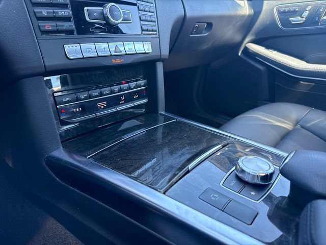 Used 2014 Mercedes-Benz E 350 4MATIC Sedan image 27