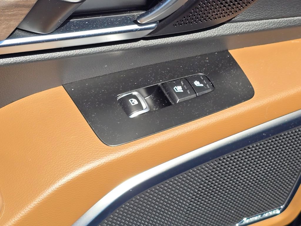 Used 2022 Kia Telluride SX w/ SX Prestige Package image 6