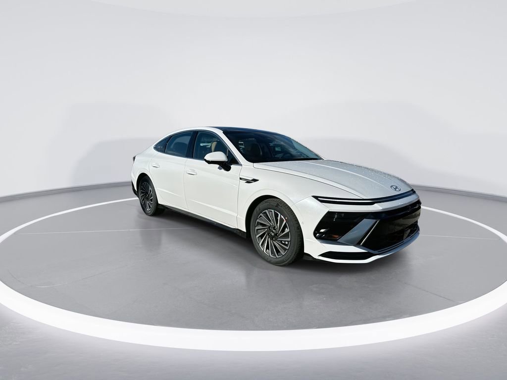 New 2025 Hyundai Sonata Limited FWD image 2