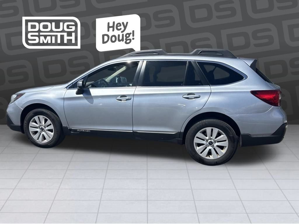 Used 2018 Subaru Outback 2.5i Premium AWD/4WD image 2