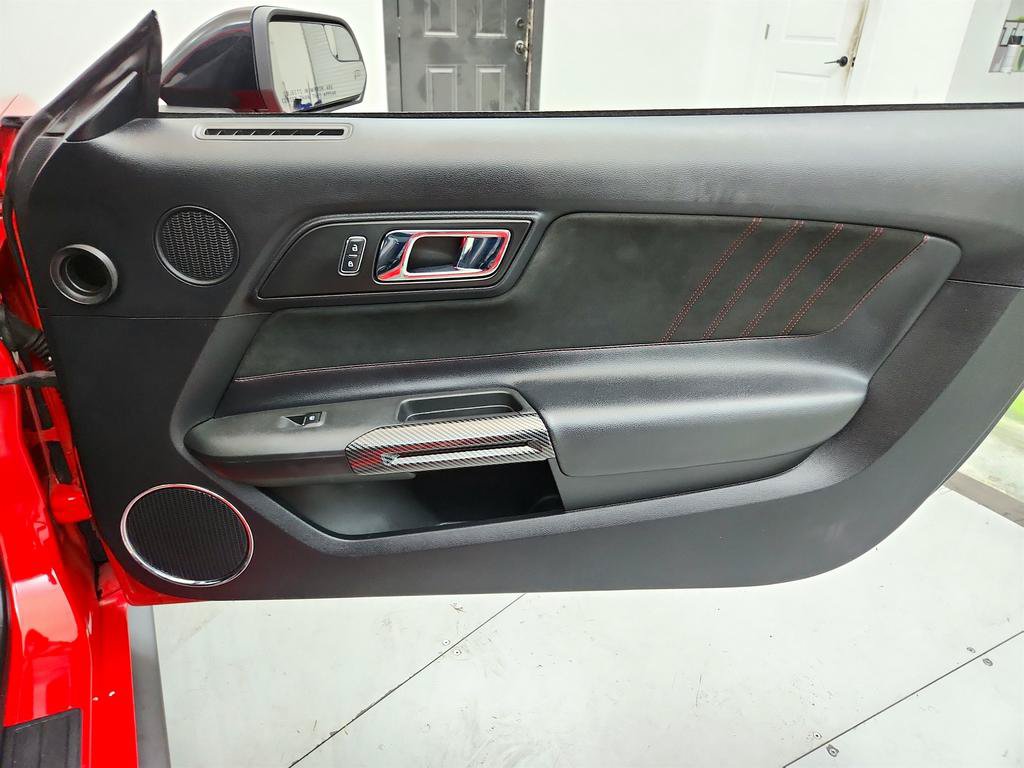 Used 2017 Ford Mustang GT Premium RWD image 24