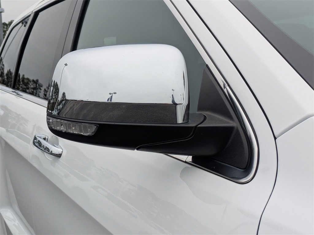 Used 2022 Jeep Grand Cherokee Limited image 11