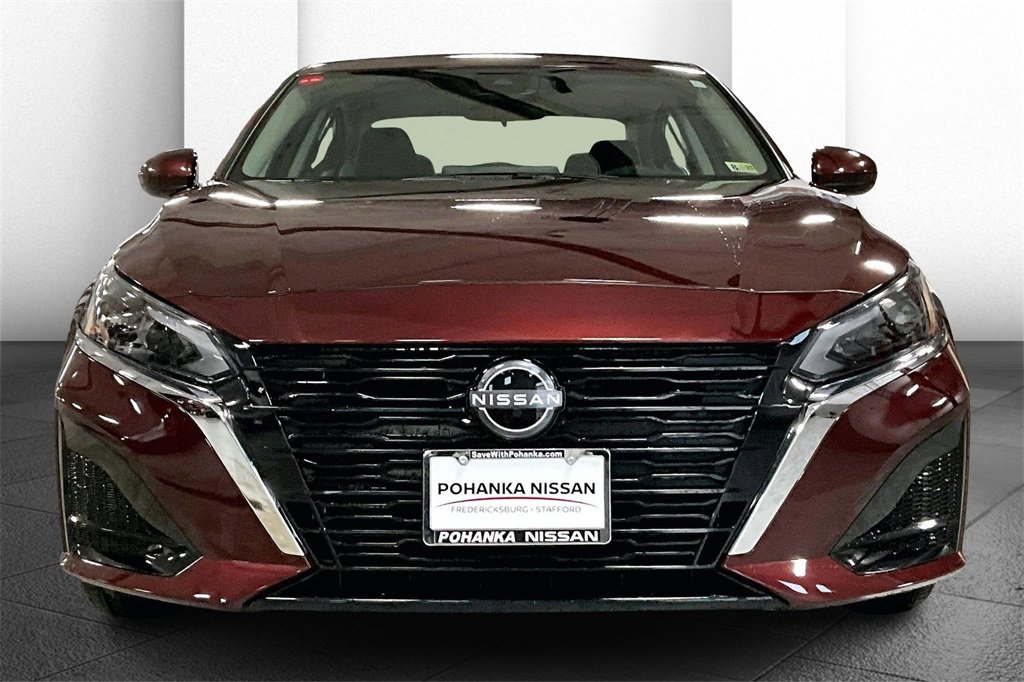 Certified 2024 Nissan Altima 2.5 SV w/ SV Premium Package image 2