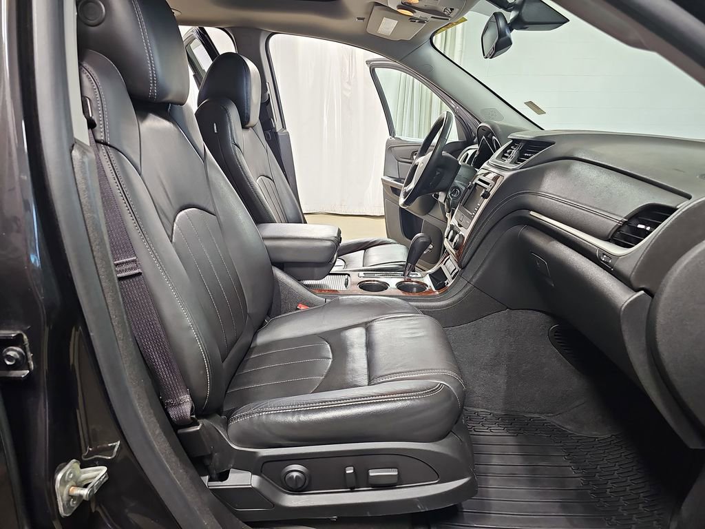 Used 2014 Chevrolet Traverse LTZ image 13