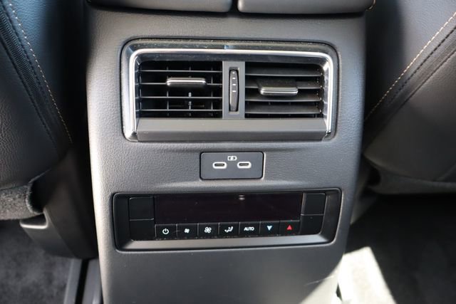 Used 2024 MAZDA CX-90 3.3 Turbo w/ Premium Package AWD/4WD image 17