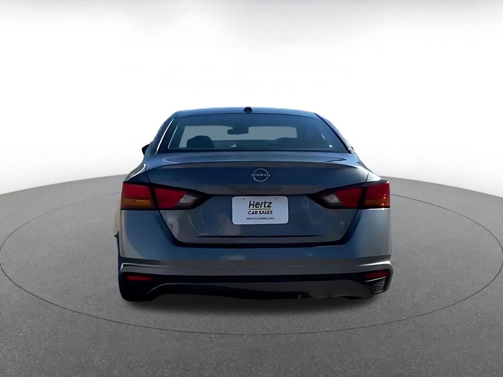 Used 2025 Nissan Altima 2.5 SV image 11