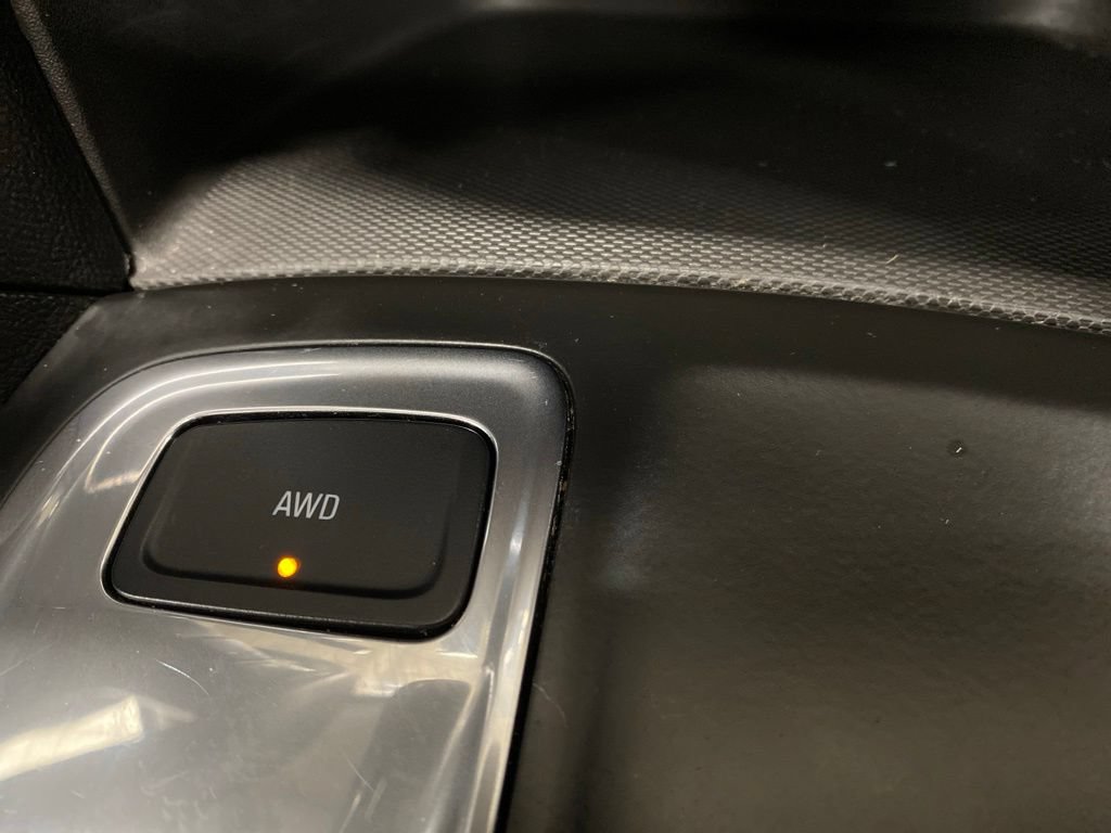 Used 2019 Chevrolet Equinox LS w/ LS Convenience Package AWD/4WD image 42