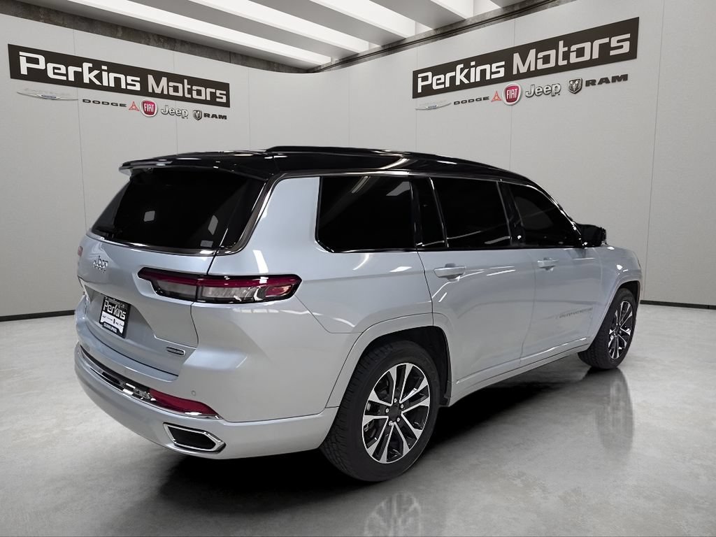 Used 2024 Jeep Grand Cherokee L Overland w/ Advanced Protech Group III AWD/4WD image 5