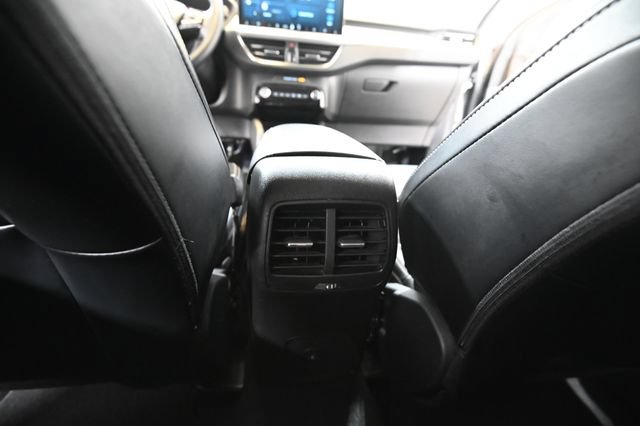 Used 2024 Ford Escape Platinum AWD/4WD image 31