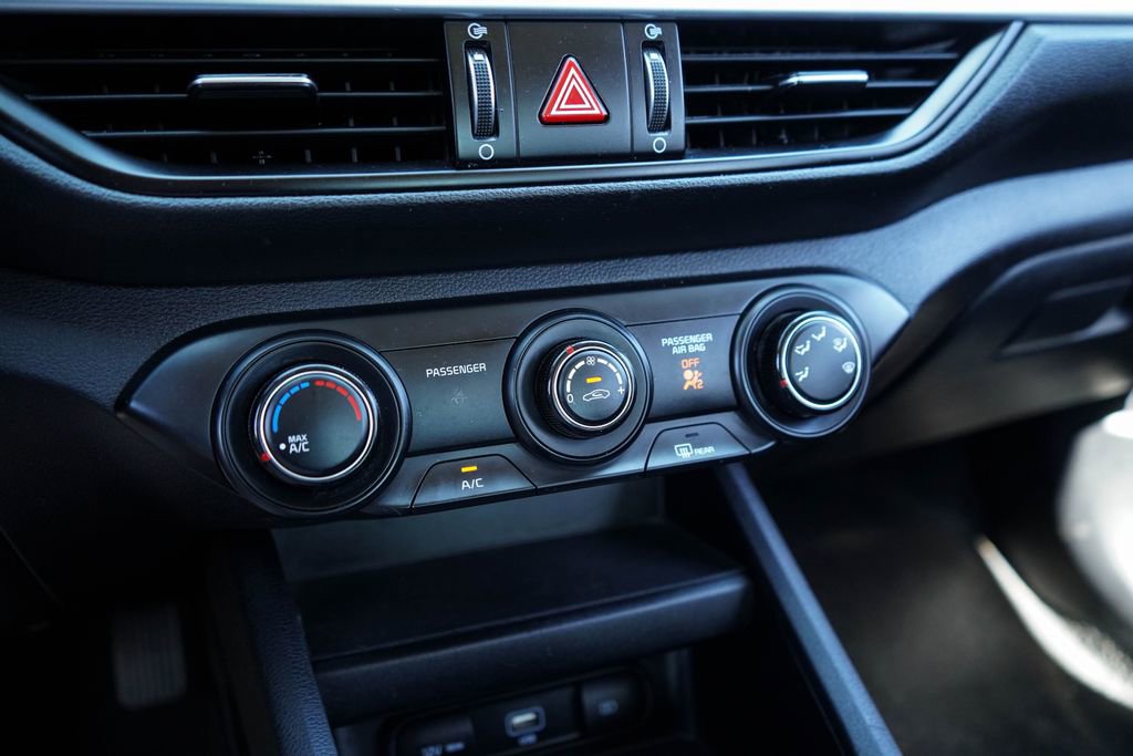 Used 2024 Kia Forte LX image 21