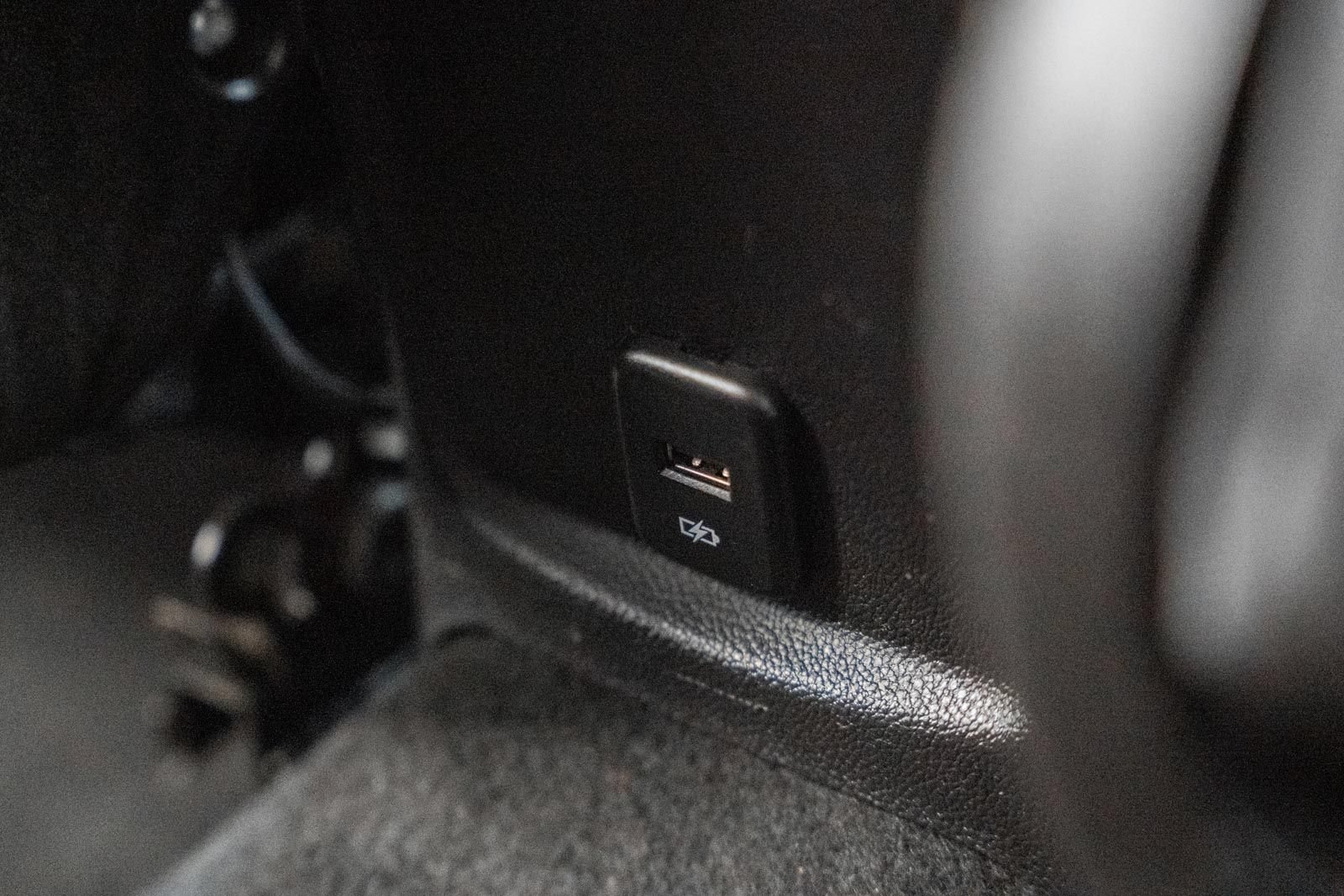 Used 2018 Chevrolet Cruze Premier FWD image 35