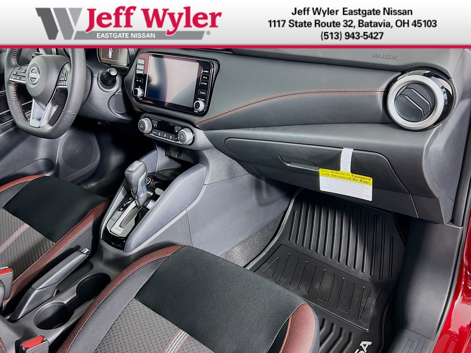 New 2025 Nissan Versa SR w/ Trunk Package FWD image 20