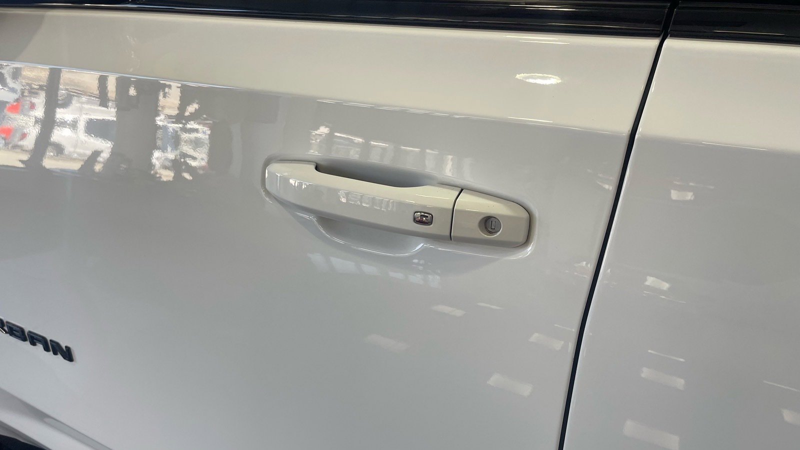 Used 2024 Chevrolet Suburban RST w/ Luxury Package image 13