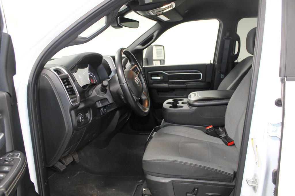 Used 2024 RAM 3500 Big Horn image 19