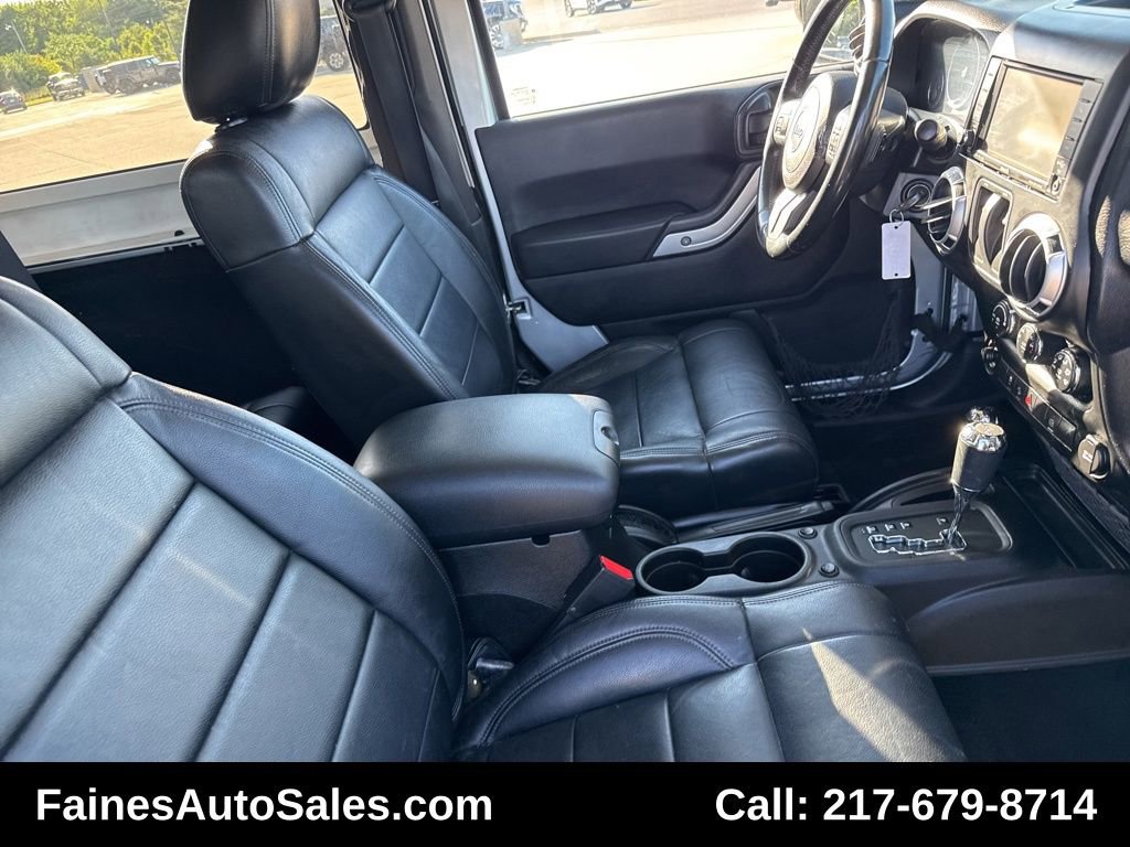 Used 2012 Jeep Wrangler Sahara w/ Dual Top Group image 76