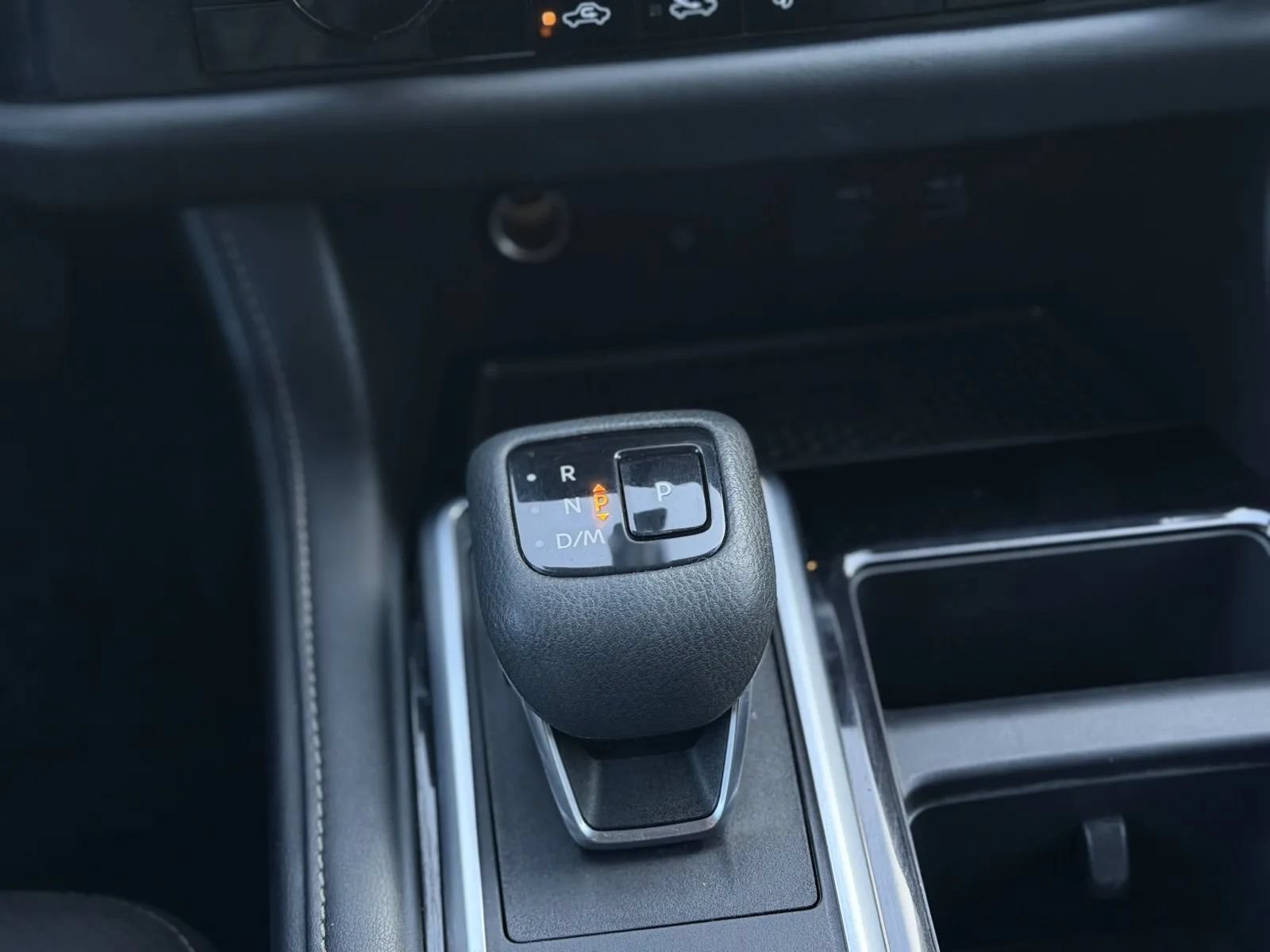 Used 2023 Nissan Pathfinder SL w/ Lighting Package (N92) AWD/4WD image 41