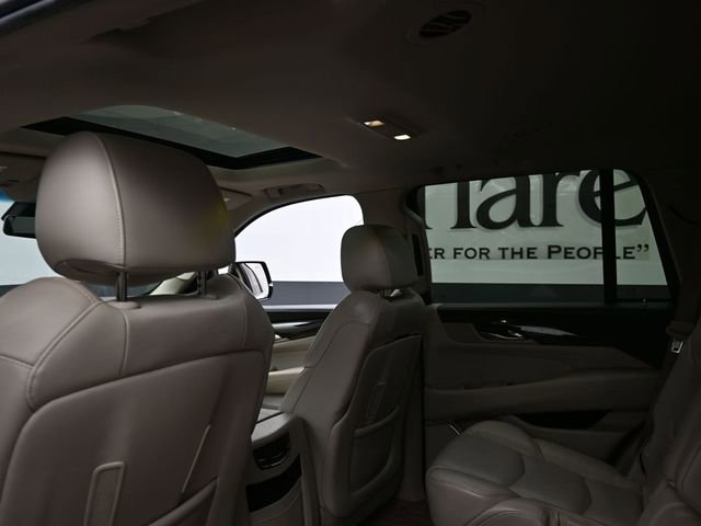 Used 2019 Cadillac Escalade Luxury image 26