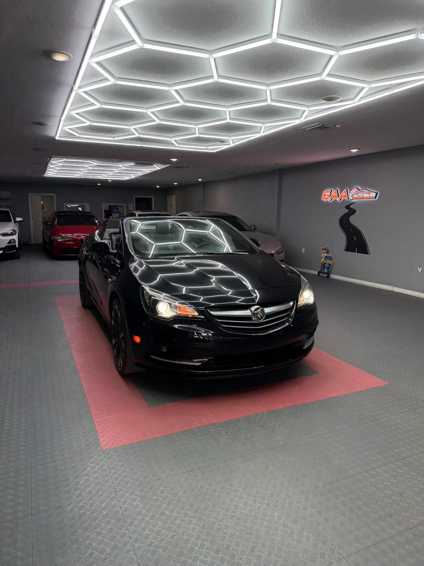 Used 2019 Buick Cascada Premium FWD image 1