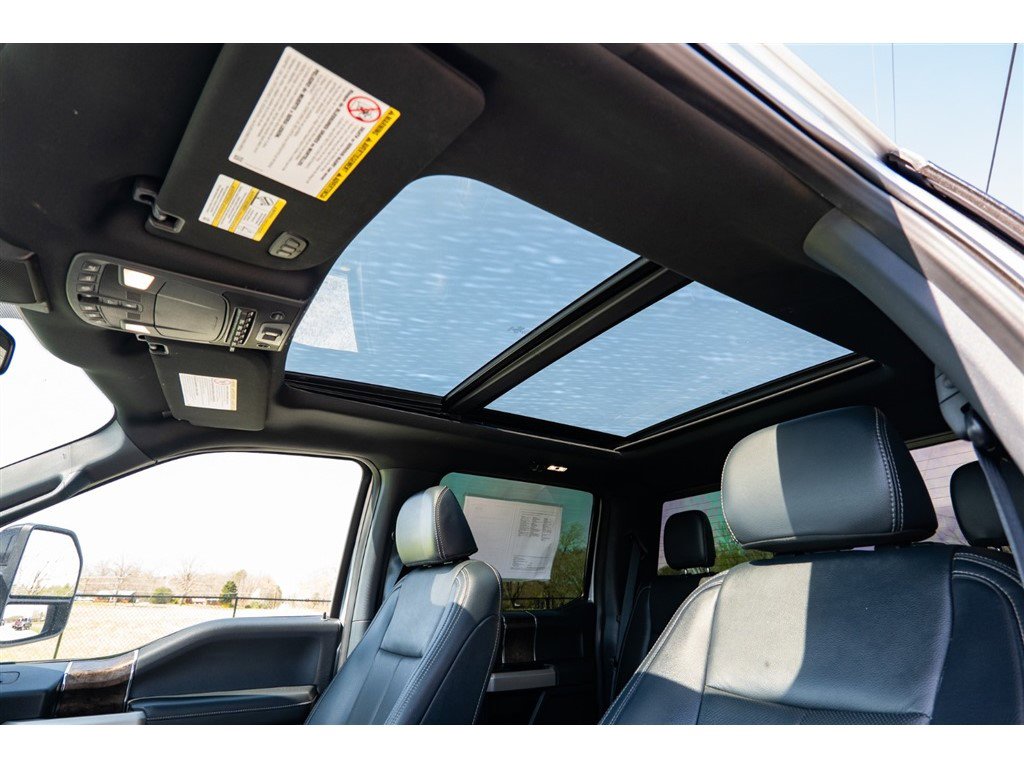 Used 2022 Ford F250 Lariat w/ Lariat Ultimate Package image 9