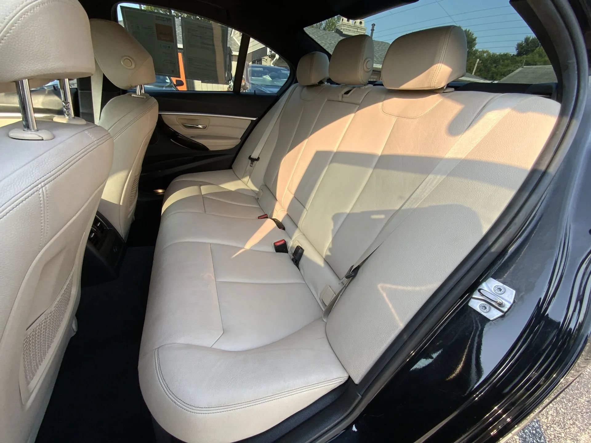 Used 2017 BMW 330i Sedan RWD image 25