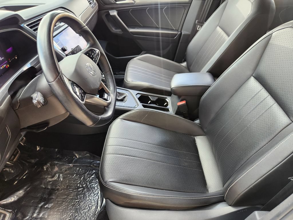 Used 2022 Volkswagen Tiguan SE R-Line FWD image 14