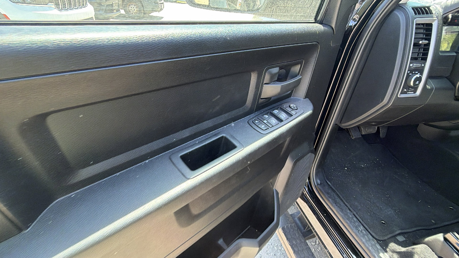 Used 2024 RAM 1500 Tradesman w/ Tradesman SXT Package AWD/4WD image 16