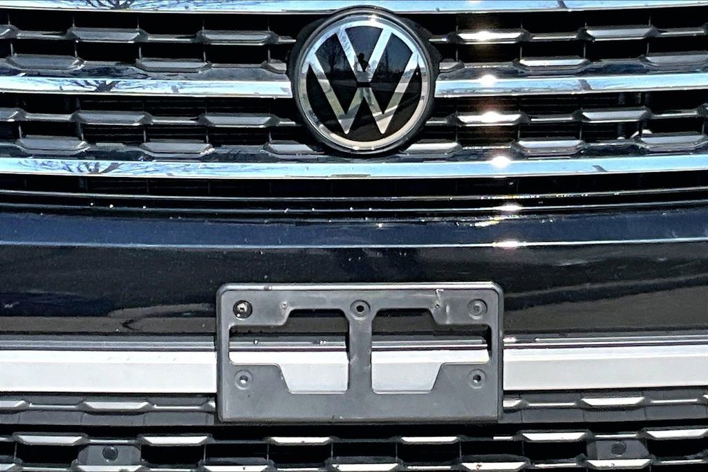 Used 2022 Volkswagen Atlas Cross Sport SE image 12