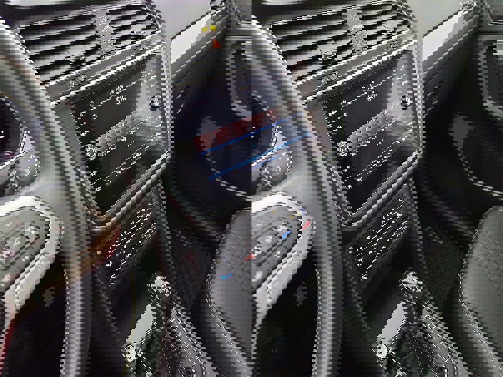 Certified 2022 Volkswagen Tiguan SE image 29