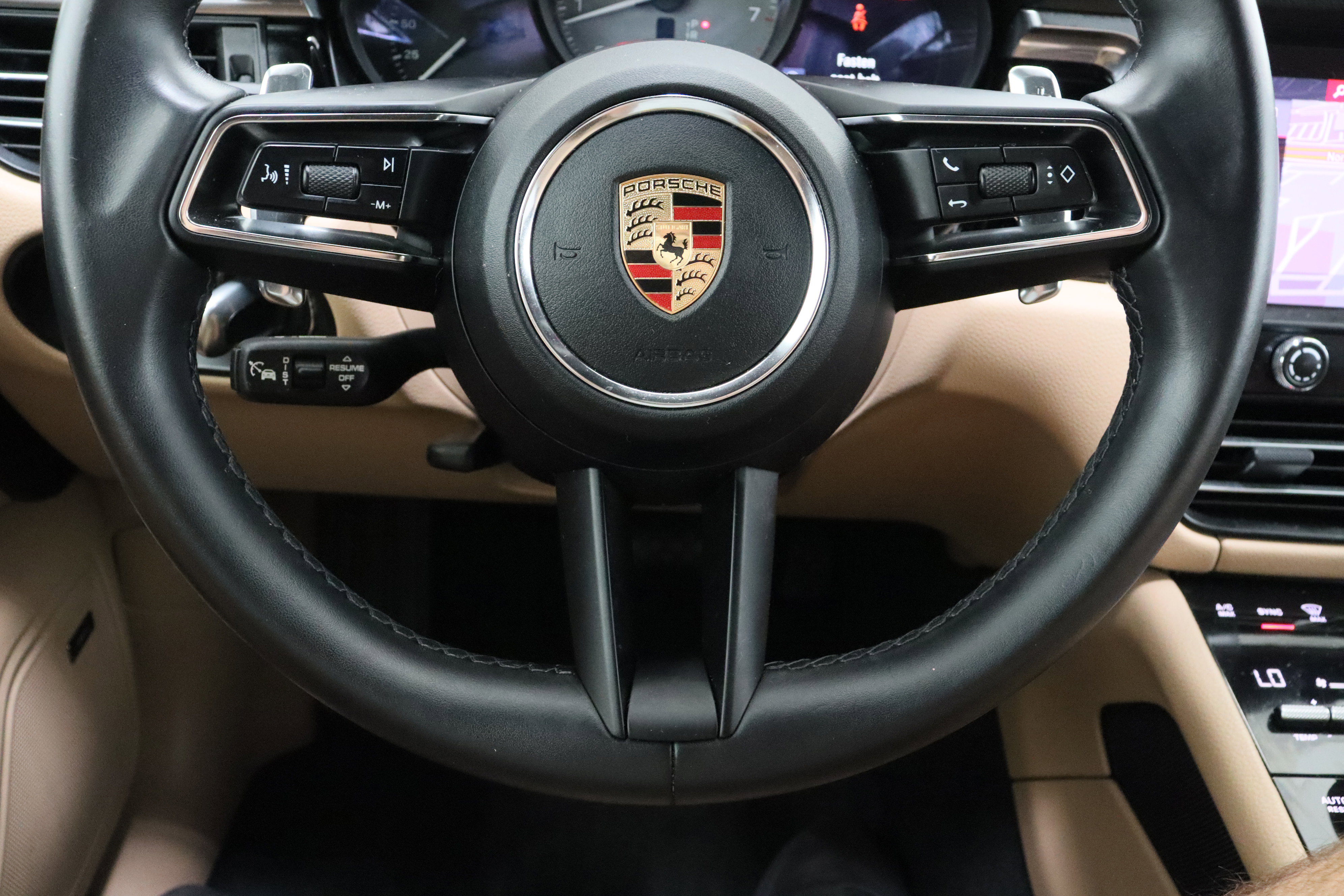 Used 2023 Porsche Macan S image 25