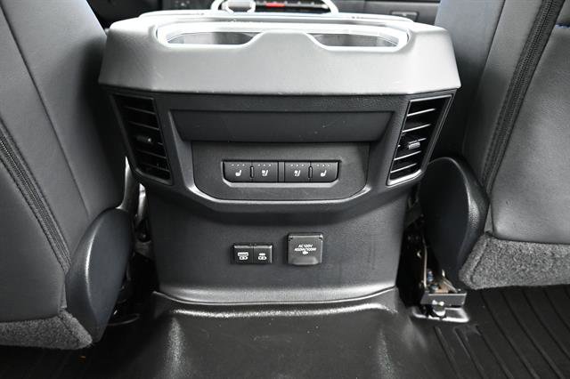 Used 2024 Toyota Tundra Platinum AWD/4WD image 14