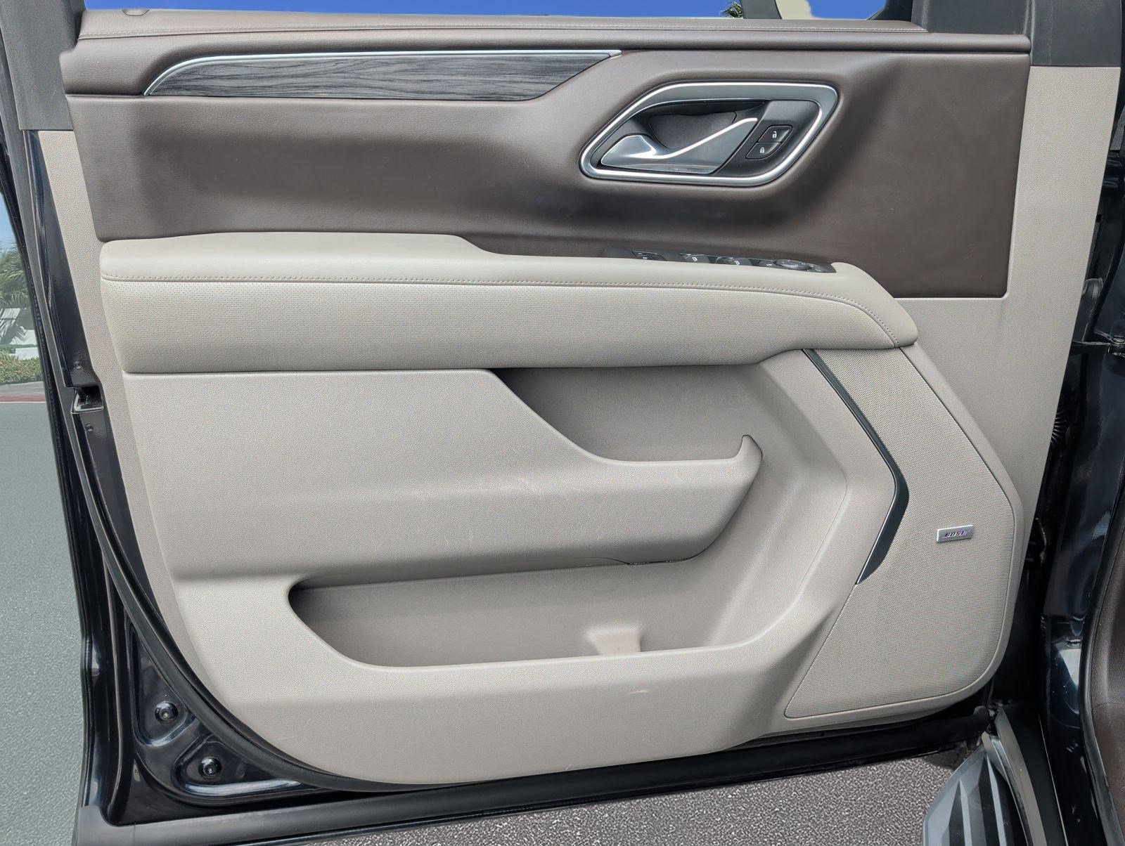 Used 2021 GMC Yukon SLT RWD image 8