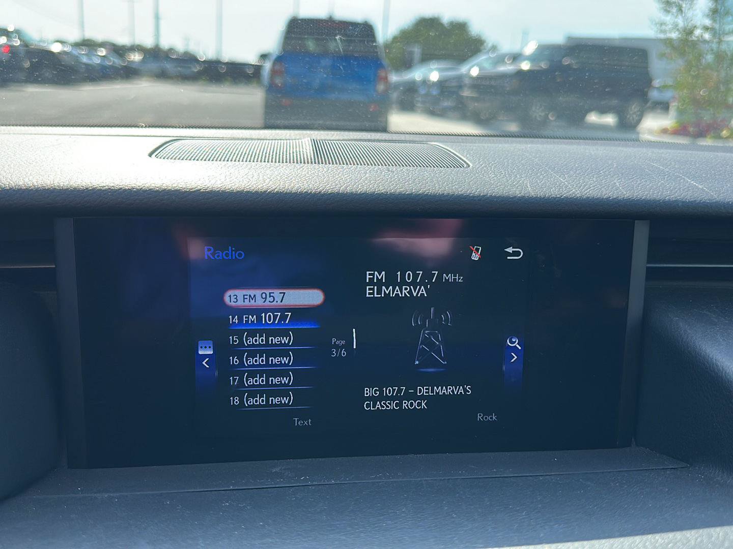 Used 2020 Lexus IS 300 AWD w/ Premium Package image 20