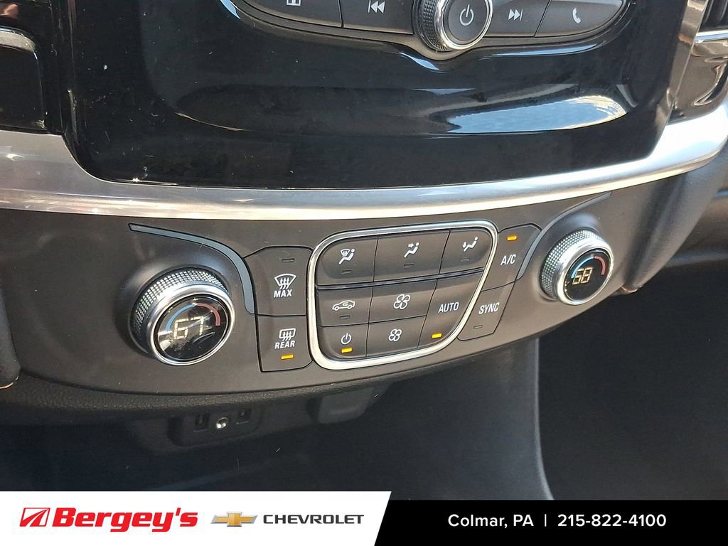Used 2020 Chevrolet Traverse LS image 19