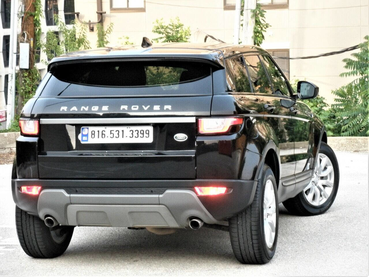 Used 2019 Land Rover Range Rover Evoque image 11
