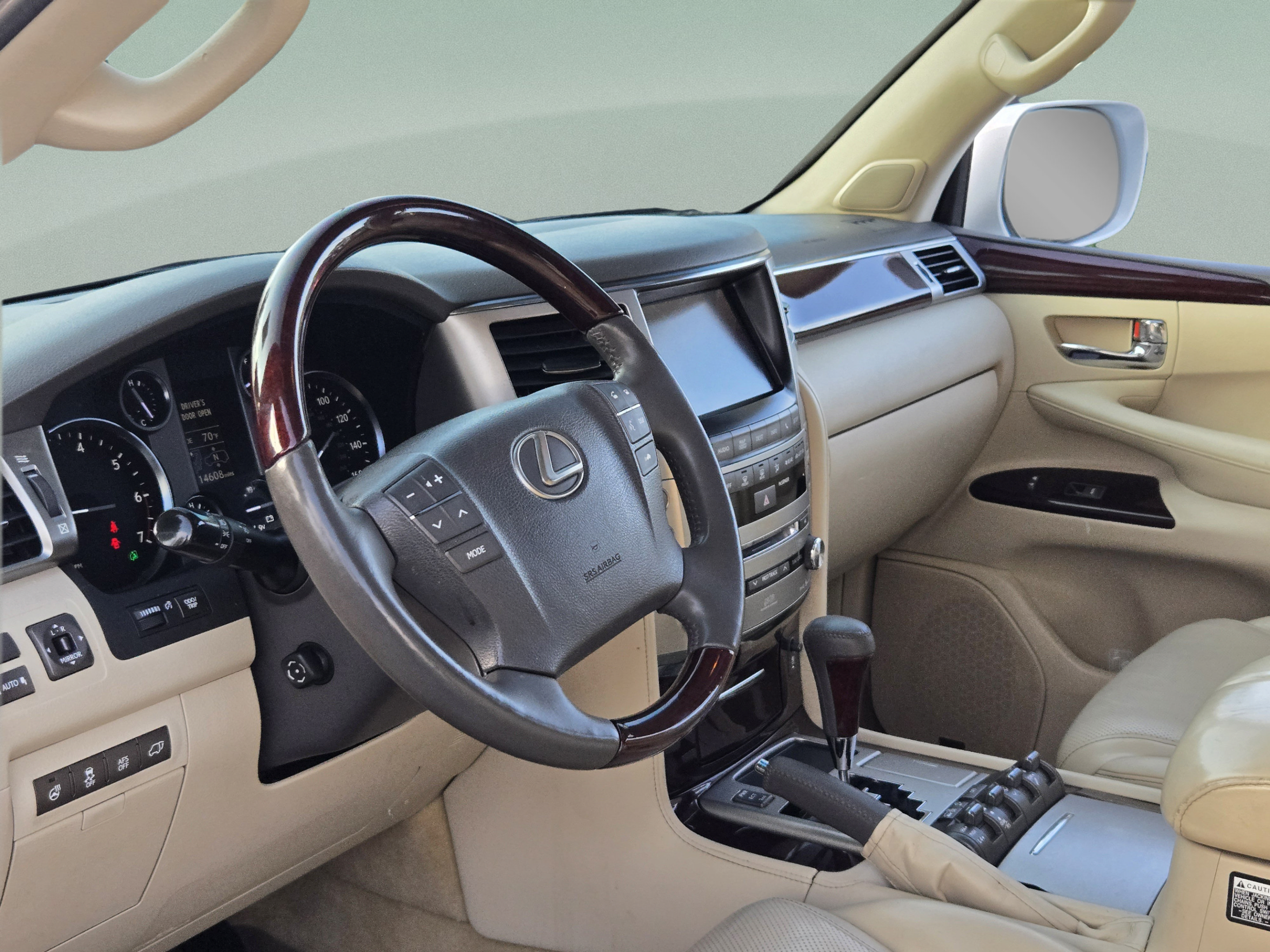 Used 2014 Lexus LX 570 4WD image 10