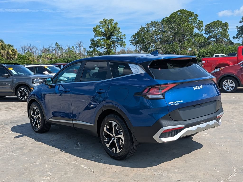 Certified 2023 Kia Sportage EX FWD image 6