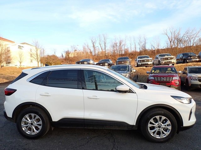 Used 2023 Ford Escape Active w/ Tech Pack #2 image 4
